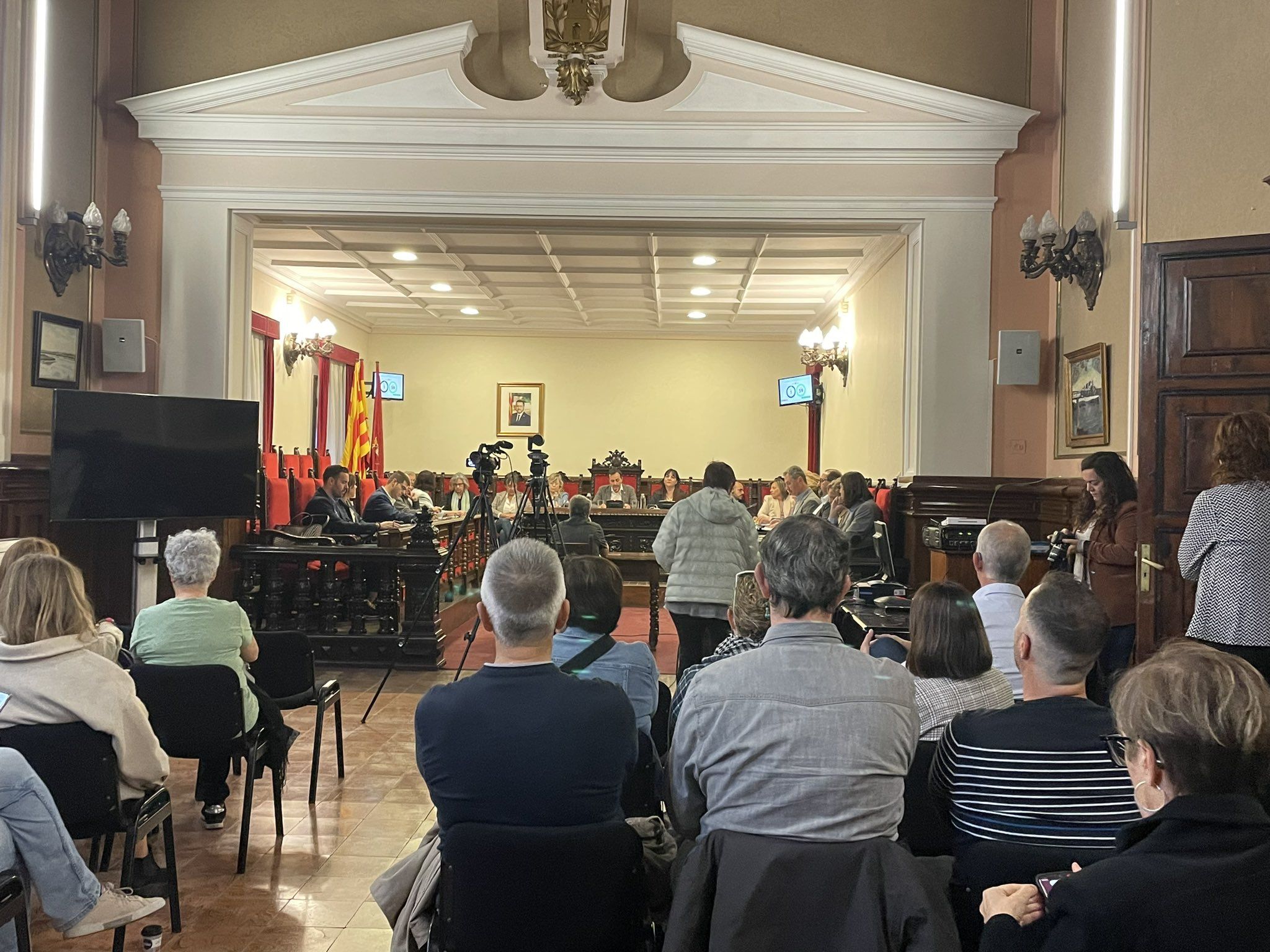 Este divendres s'ha realitzat un ple extraordinari a l'Ajuntament de Tortosa sobre la gestió de l'Hospital de la Santa Creu