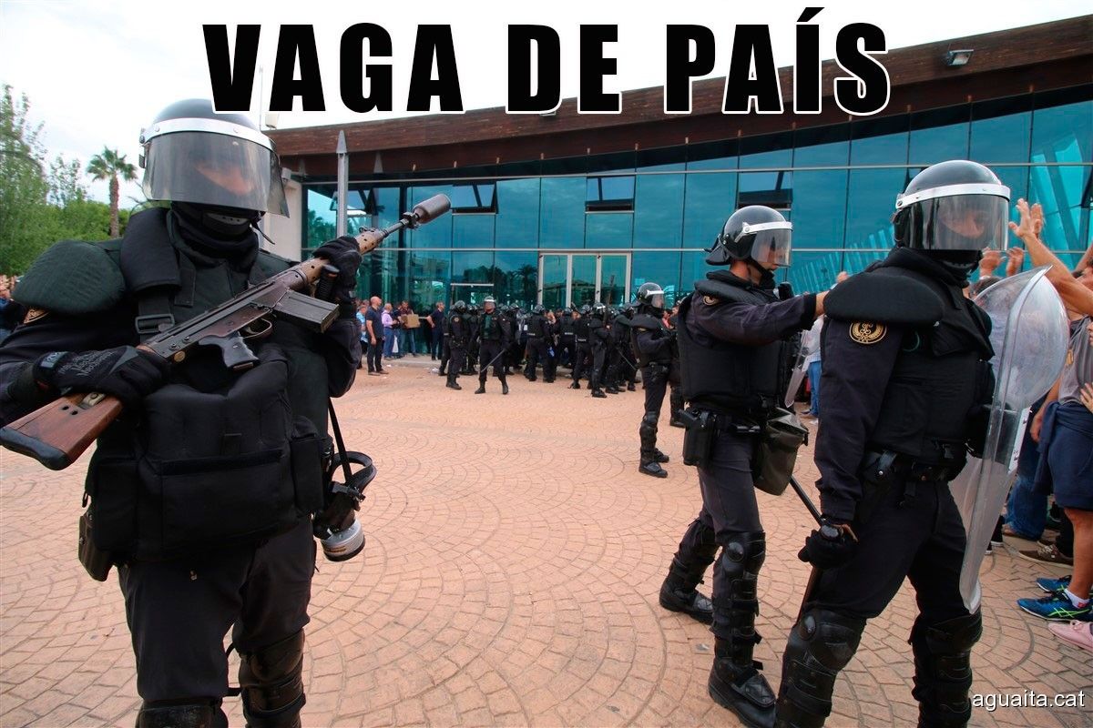 La imatge correspon  a la càrrega policial de l'1-O feta pels antiavalots de la Guàrdia Civil a la Ràpita
