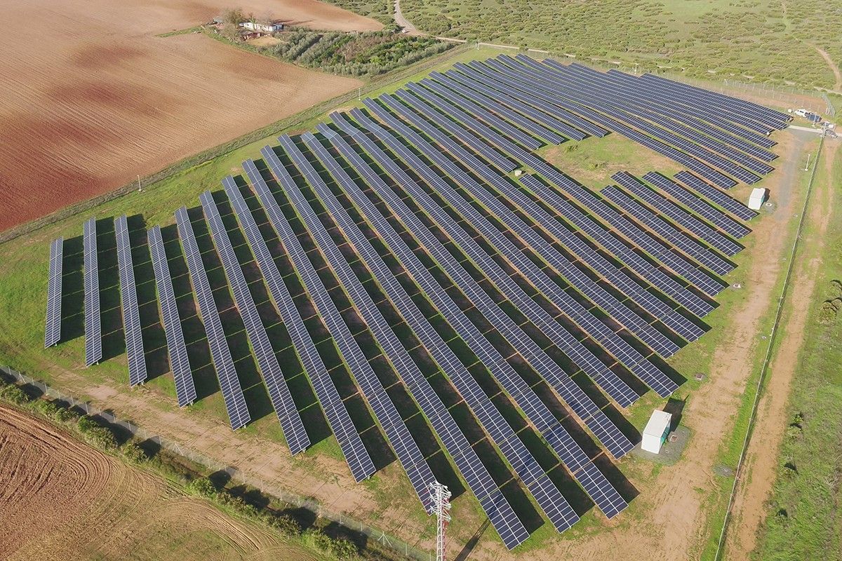 Vista general d'una  planta solar fotovoltaica.