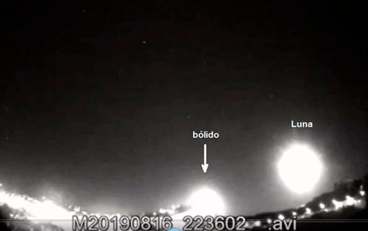 Imatge del bòlid registrada per l'estació astronòmica d’Eivissa.
