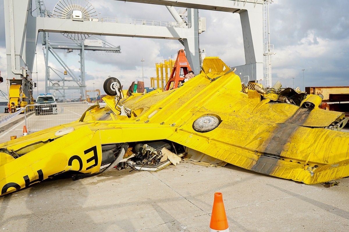 Les restes de l'avioneta sinistrada el 3 de novembre.